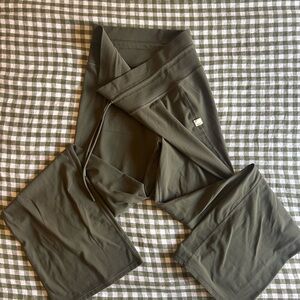 Vuori Women’s Wide Leg Pants Aspen Green